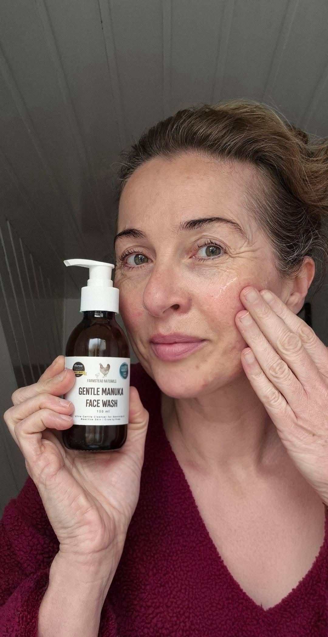 Gentle Manuka Face Wash for Sensitive & Rosacea-Prone Skin